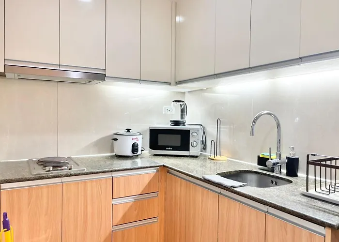 The Mactan Newtown Staycation Lägenhet Punta Engaño